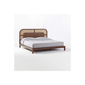Ahşap Runik Karyola 200x200 cm