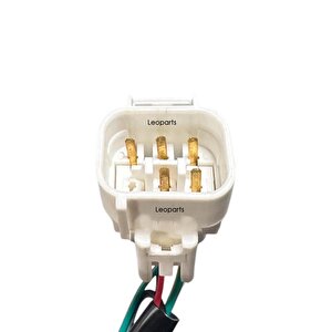 Leoparts Toyota Hilux Revo Rocco Stop Lambası Sol (ledli) 2021-2024 81550-0k430
