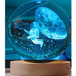 Dekoratif Uçan Astronot Tasarımlı Ahşap Altlıklı Işıklı Cam Küre Büyük Boy Cam:8cm Ahşap:2cm Tdrtr