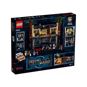 Stranger Things 75810 The Upside Down