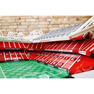 Lego Creator Expert 10272  Old Trafford Manchester United 3898 Parça