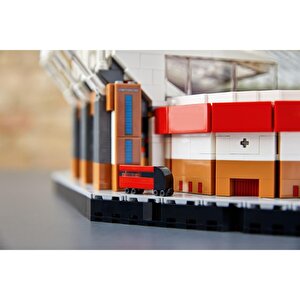Lego Creator Expert 10272  Old Trafford Manchester United 3898 Parça