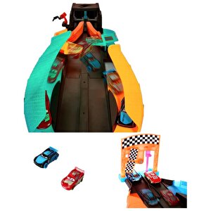 Cars Karanlıkta Parlayan Yarışçılar Pist Seti Hpd80