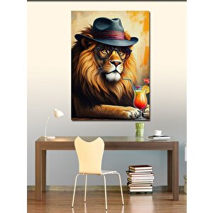 Kanvas Tablo Şapkalı Aslan Ve İçecek 100x140 cm