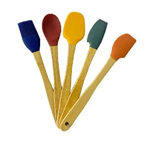 Emaye Kısa Tencere Krem Renk 22 Cm Ve Silikon Spatula Seti