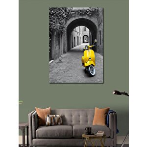 Kanvas Tablo Sarı Vespa Sokakta 70x100 cm