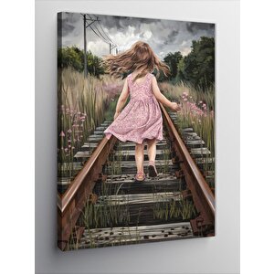 Kanvas Tablo Rayda Yürüyen Kız 50x70 cm