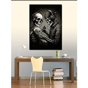 Kanvas Tablo Dövme Yapan İskeletler 50x70 cm