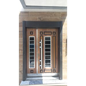 Ahşap Desenli Bina Apartman Giriş Kapıları