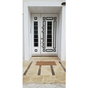 Beyaz Apartman Giriş Kapıları