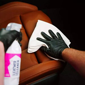 Gyeon Q²m Leather Cleaner Natural Modern Napa Yarı Anilin Derilere Özel Temizleyici - 1000ml