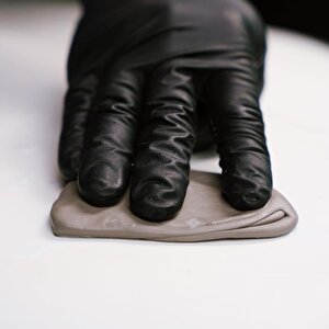 Gyeon Q²m Clay Coarse Evo Agresif Yüzey Temizleyici Kil Hamuru - 100 Gr -kimyasala Dayanıklı
