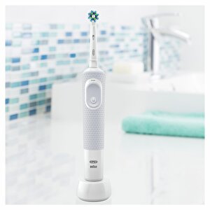 Oral-B D100 Vitality Cross Action Şarjlı Diş Fırçası - Beyaz