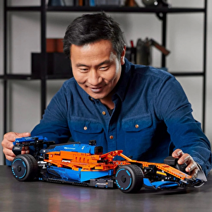 Technic Mclaren Formula 1 Yarış Arabası 42141