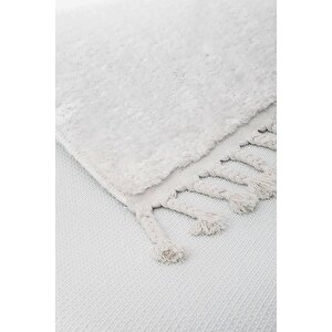 Beyaz Post Dokuma Halı Saçaklı Peluş Yumuşacık Kaymaz Antibakteriyel 100x150 cm