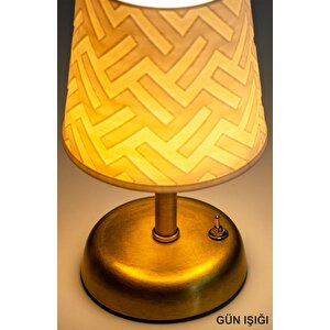 Özel Tasarım Metal Ayaklı Masa Lambası / Abajur | Geometrik Desen | Gold Ayak | Pi̇lli̇ 20 Cm
