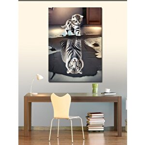Kanvas Tablo Yavru Kedi Beyaz Kaplan Yansıması 70x100 cm