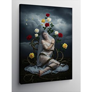 Kanvas Tablo Çiçeklerle Bezenmiş Kadın Figürü 70x100 cm