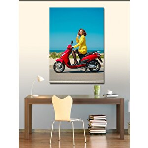 Kanvas Tablo Kırmızı Scooter Ve Kadın 100x140 cm