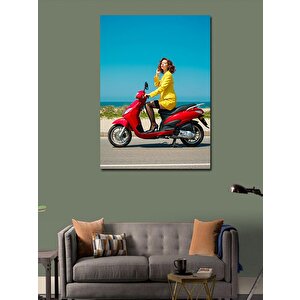 Kanvas Tablo Kırmızı Scooter Ve Kadın 100x140 cm