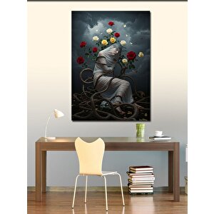 Kanvas Tablo Çiçeklerle Örülmüş Kadın Figürü 50x70 cm