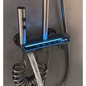 Antresi̇t Dijital Ekran  Pi̇yano Fonksi̇yonel Akilli Duş Si̇stem Banyo Batarya Robot Yağmurlam Ambi̇yans