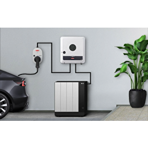 Fronius Symo Gen24 3.0 Plus Trifaze Hibrit Akıllı İnverter