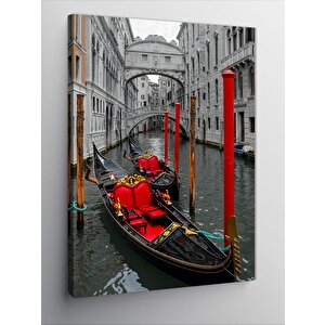 Kanvas Tablo Venedik’te Gondol Ve Kanal 100x140 cm