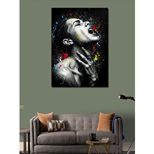 Kanvas Tablo Renkli Şarkı Söyleyen Kadın 100x140 cm
