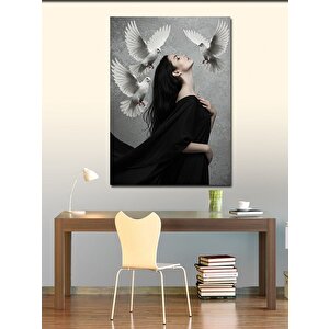 Kanvas Tablo Beyaz Güvercinli Kadın Portresi 100x140 cm