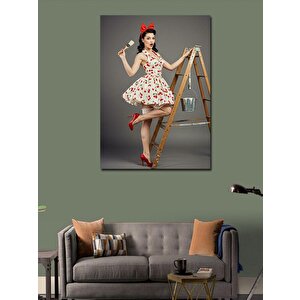 Kanvas Tablo Retro Tarzda Kadın Ve Boya 50x70 cm