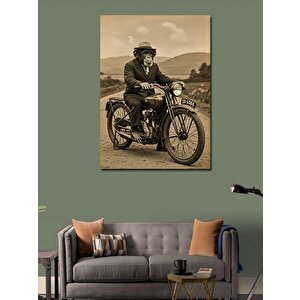 Kanvas Tablo Eski Tip Motosiklet Sürücüsü 70x100 cm