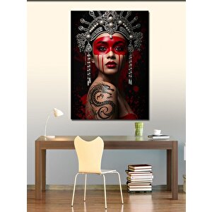 Kanvas Tablo Kırmızı Yüz Ve Geleneksel Süslemeler 100x140 cm