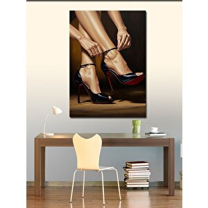 Kanvas Tablo Topuklu Ayakkabılar Ve Zarafet 100x140 cm