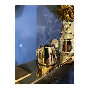 Gold Banyo Bataryası Altın Banyo Musluğu Gold Duş Bataryası Pirinç Malzeme Kare Modern Tasarım