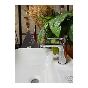 Lavabo Bataryası Gümüş Banyo Lavabo Musluğu Modern Tasarım 5 Yıl Garantili Lavabo Armatür