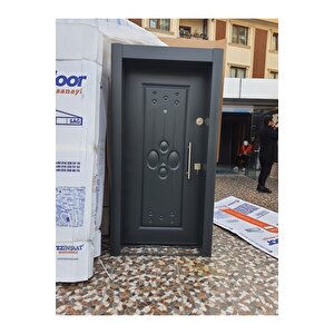 Sac Celik Kapi, Tırnakli Sistem Çelik Kapı, Ahşap Kaplama Kabartmalı Model Daire Kapısı Sağ Açılım