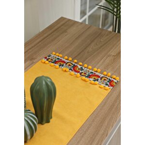 Çiçek Motifli Ve Ponponlu Runner 90 X 30,r-64k