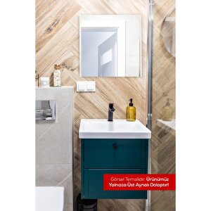 Aynalı Banyo Dolabı – Raflı Lavabo Üstü, Modern Tasarım 55x60 Beyaz