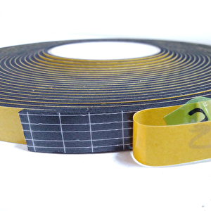 Contacall Kapı Pencere İzolasyon Bandı Yapışkan Sünger 4 Mm Kalınlık 25 Mm Genişlik 10 Metre Uzunluk / Epdm-4*25