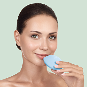 Anında Belirginlik Sağlayan Dudak Dolgunlaştırıcı Ve Güçlendirici | Lip Volumizer & Booster