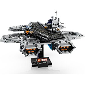 Marvel 76295 The Avengers Helicarrier