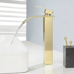 Mat Gold Çanak Lavabo Bataryasi Oval Çikiş Yüksek Havza Model Uzun Çi̇ft Gi̇ri̇ş Altin Musluk Banyo