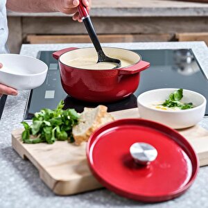 Kitchenaid Cc006057-001 3.3 Litre 22 Cm. Döküm Demir Tencere - Kırmızı