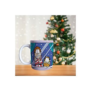 Garfield Ve Sahibi - Kar Soğuğu Ve Garfield Coffee Çizgi Film Temalı Porselen Kupa