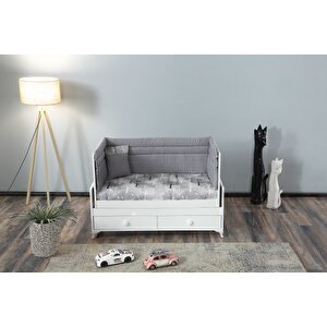 Pati̇ko R 131 Beyaz Büyüyebi̇len Beşi̇k Yatak Ve Uyku Seti̇ İle Bi̇rli̇kte