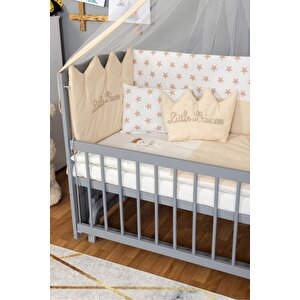 Ahşap Beşik Anne Yanı Beşik Gri 60x120 - Krem Nakış(kız) Uyku Seti + Yatak + Tekerlekli