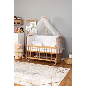 Ahşap Beşik Anne Yanı Beşik (vernikli) 60x120 - Beyaz Güpür Uyku Seti + Yatak + Tekerlekli