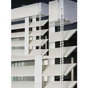 Beyaz Redektörlü Kurdelalı Ahşap Jaluzi 130x250 cm