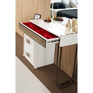 Delüx Mdf Şi̇fonyer Ve Ayna